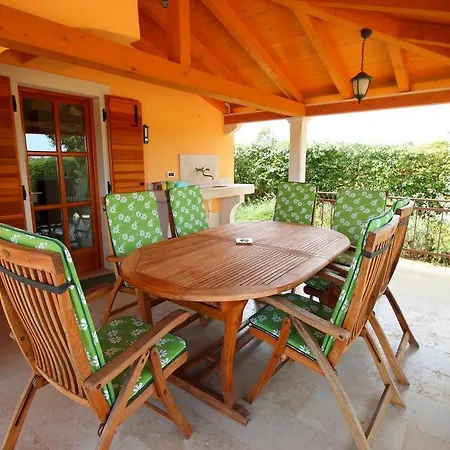 Holiday home Valmoneda
